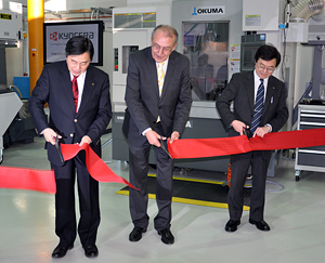 Ceremonial opening of the new Kyocera technology centre (from left to right): Mitsuru Imanaka, European President Kyocera Fineceramics; Herr Herbert Napp, Mayor of Neuss; Ken Ishii, General Manager Corporate Cutting Tool Group
